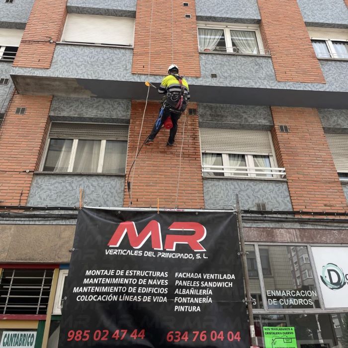 Impermeabilización con hidrófugo - MR Verticales del PRincipado